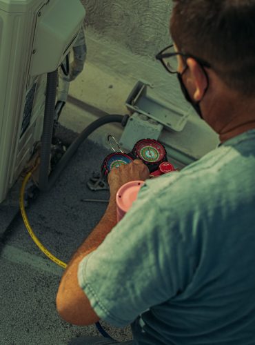 man, mask, maintenance, work, air conditioner, worker, working man, tools, service, engineering, machinery, repair, face mask, air conditioner, air conditioner, air conditioner, air conditioner, air conditioner